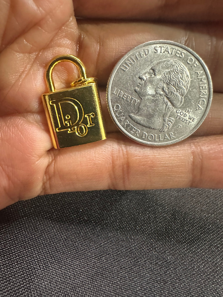 The “CD Lock” Necklace