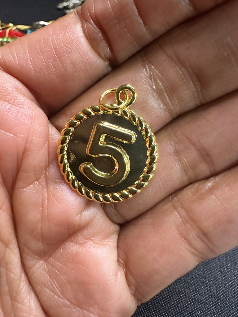 The “5 CC” Necklace