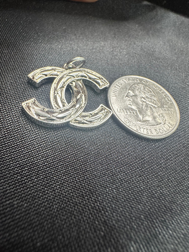 The “Silver Quilted CC” Necklace